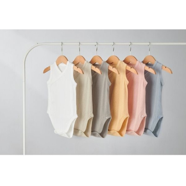 小獅王 Air Upper 透氣棉開襟包屁衣70cm(無袖)