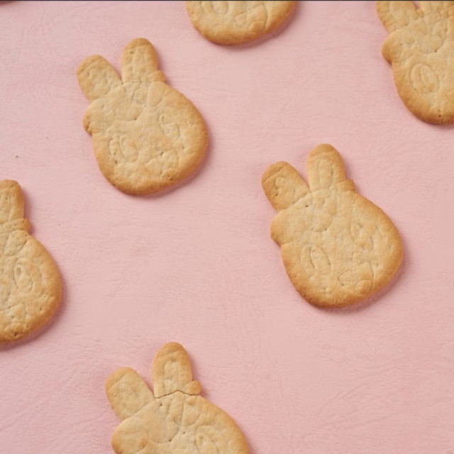 京田製菓 琪琪草莓牛奶造型餅乾90g